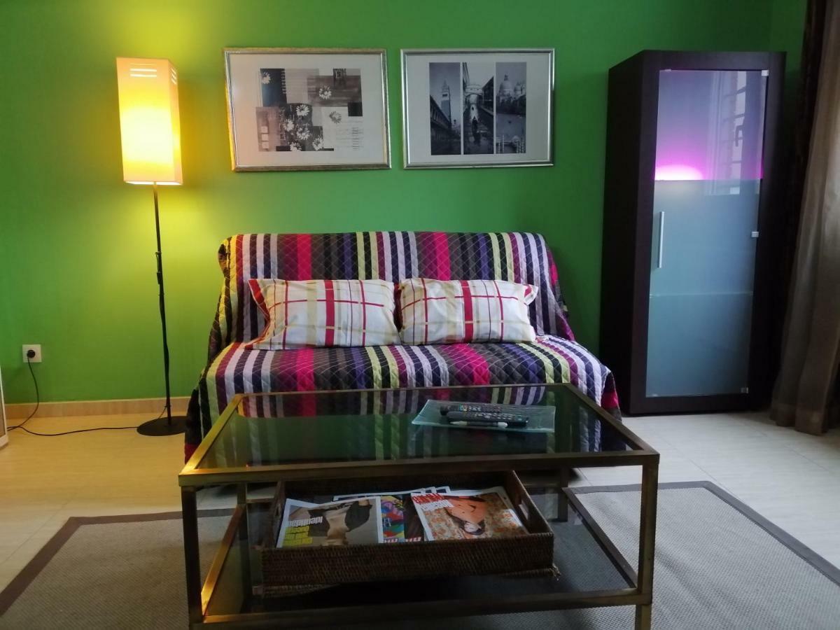 Apartamento Teatro Del Mercado Apartman Zaragoza Kültér fotó