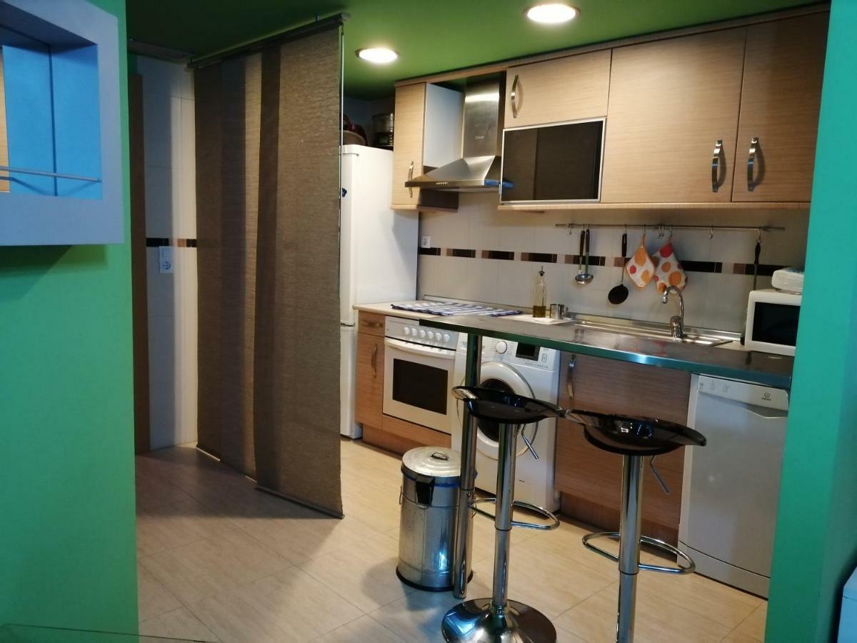 Apartamento Teatro Del Mercado Apartman Zaragoza Kültér fotó