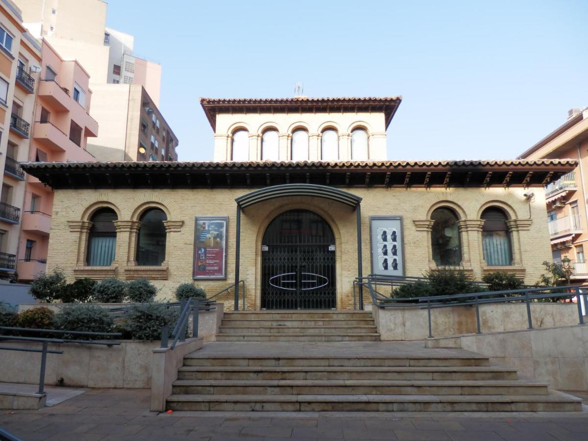 Apartamento Teatro Del Mercado Apartman Zaragoza Kültér fotó