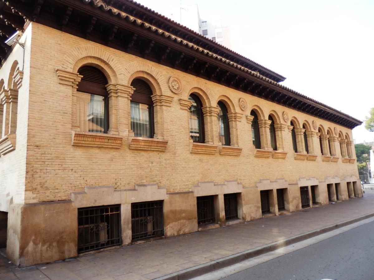 Apartamento Teatro Del Mercado Apartman Zaragoza Kültér fotó